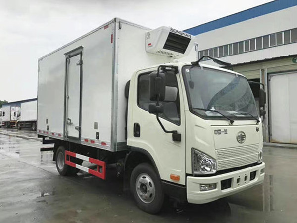解放虎V國五冷藏車(廂長4.2米)